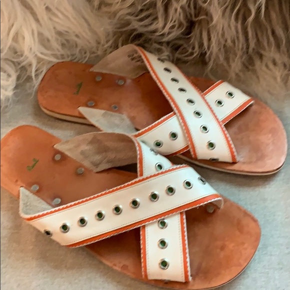 Paul Smith slides - Picture 2 of 6